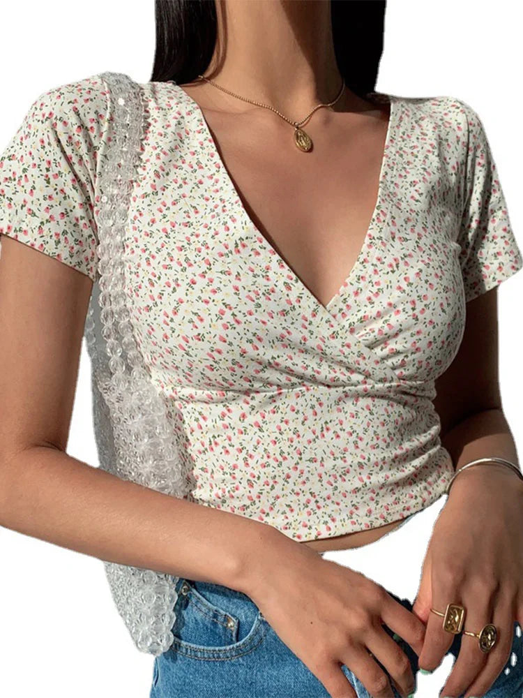 Women's Retro Floral V-neck Short-sleeved T-shirt