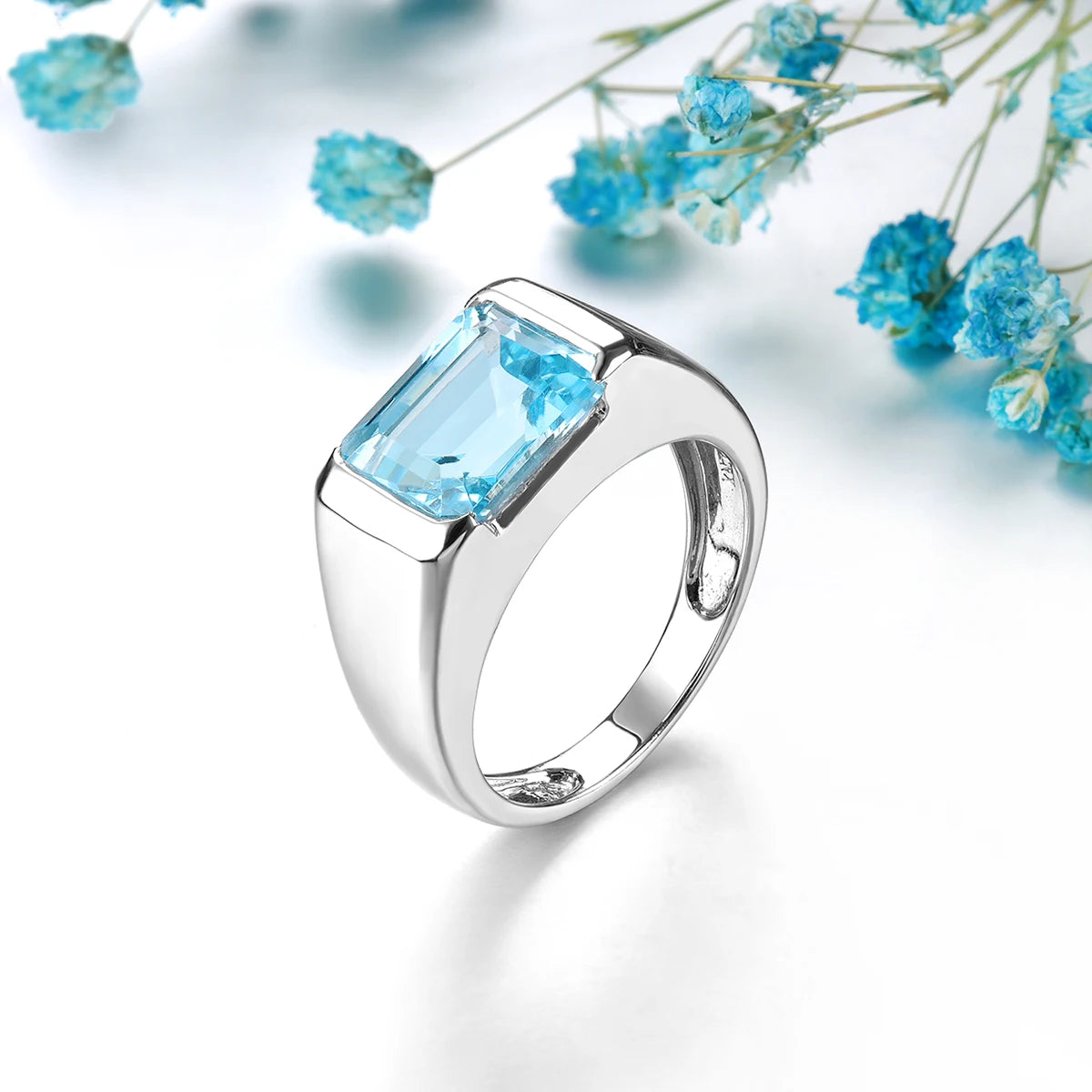 5.8 Carats Natural Blue Topaz Sterling Silver Rings